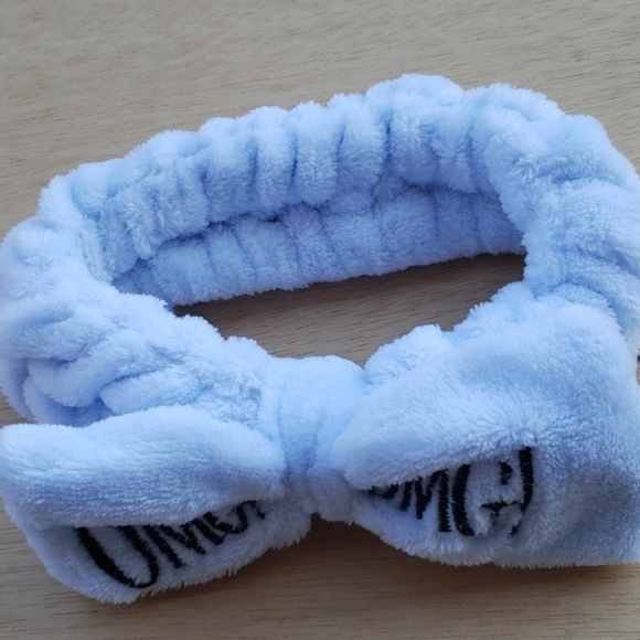 Face Wash Headband OMG Letters S… - Picture 3 of 4